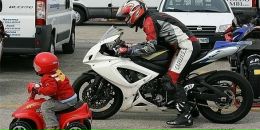 Дініс Олійник фотография #36 (источник - https://vk.com/id18462280)