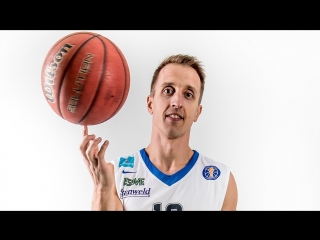 Magic Moment: Branko Mirkovic's Between The Legs Assist to Cedric Simmons' One-Handed Slam