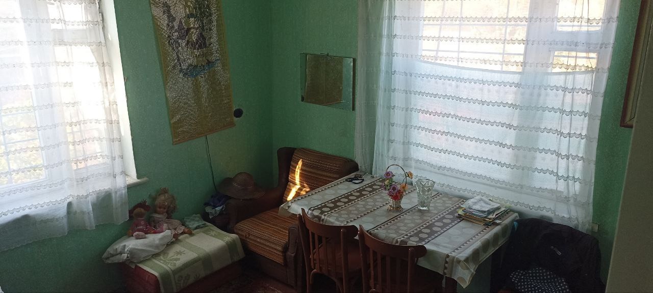 Продам дачу, Передельские дачи кооператив счастье, возле города Счастья. рос реестр и земля приватизирована. В доме остаётся всё. Не далеко река Айдар. Цена 1.000.000 руб.+7959-113-52-50...